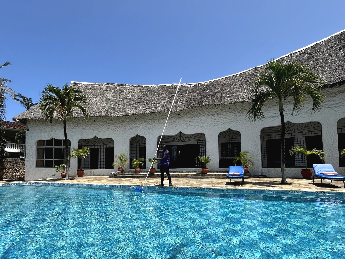 The Cliff at Pangoni