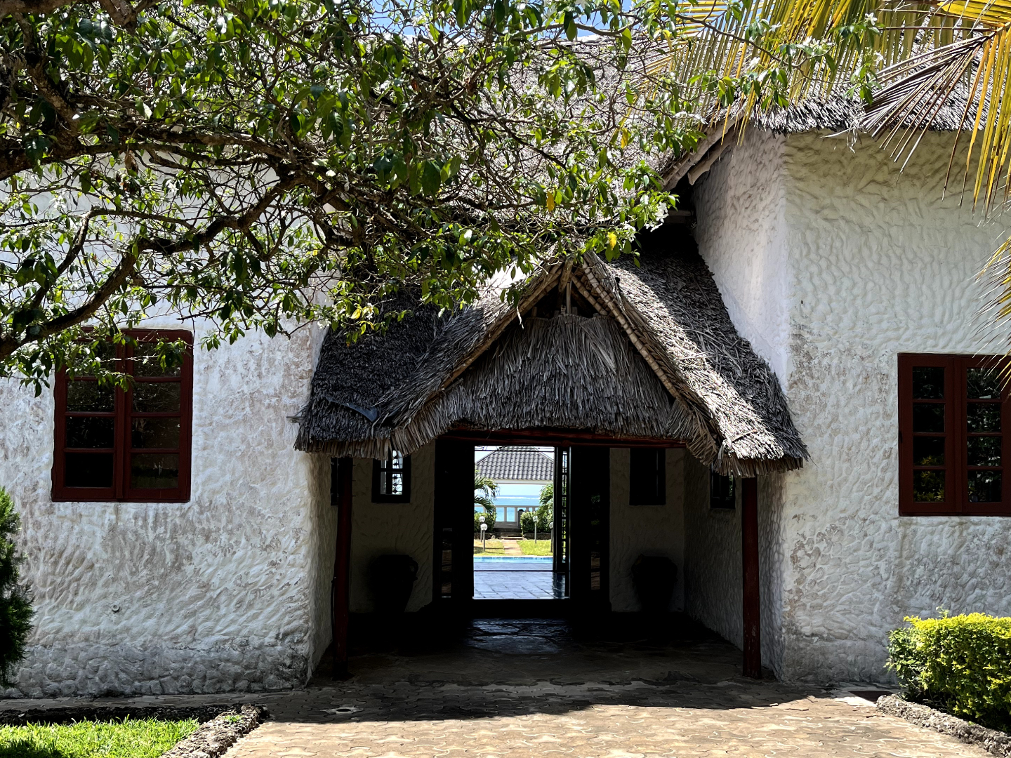 The Cliff at Pangoni